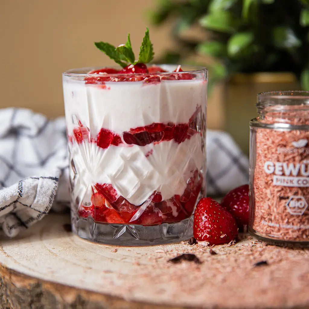 Erdbeer-Schicht-Dessert