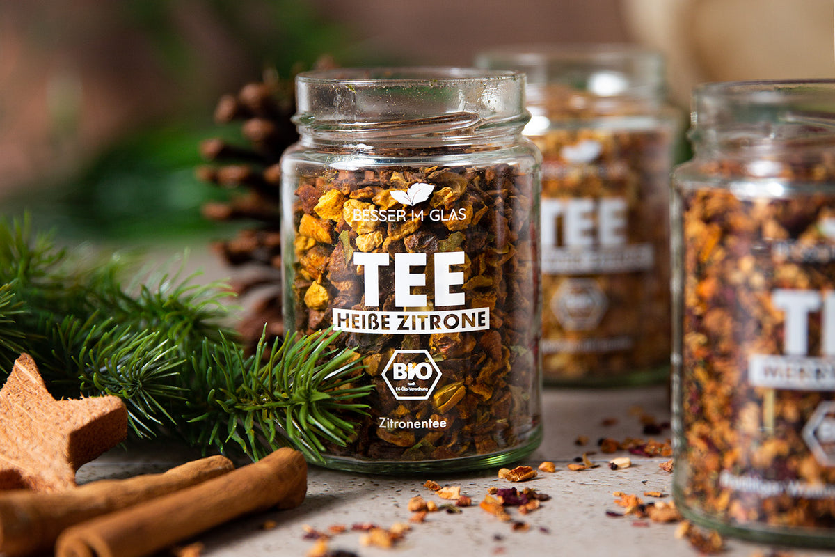 Leckerer Bio Heiße Zitrone Früchtetee im Bio-Geschenkset Großer Kaminabend