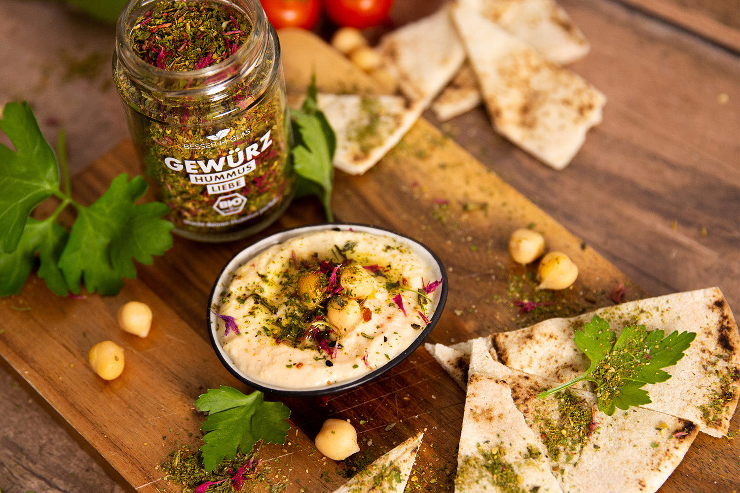 Hummus Liebe - Bio-Gewürzmischung in Aktion. Einfach und schnelle Gewürzzutat für deinen persönlichen Hummus-Dip