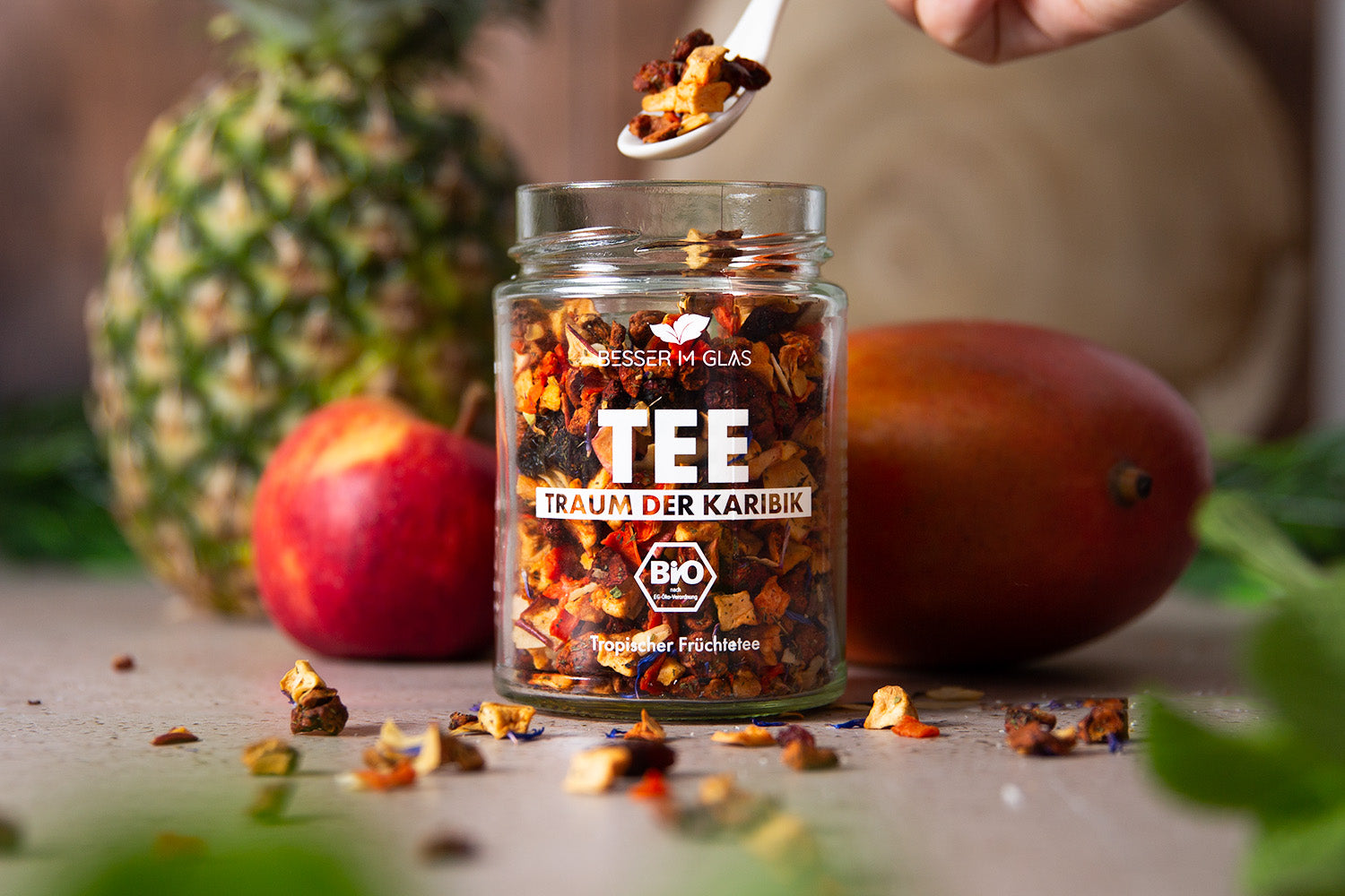 Traum der Karibik exklusiver und neuer tropischer Bio-Früchte-Tee von Besser im Glas.