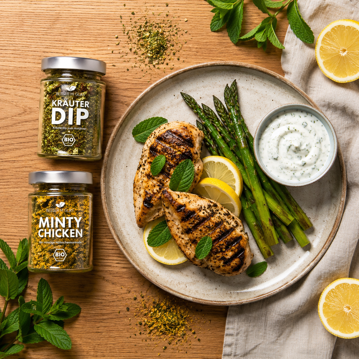 Gegrilltes Minz-Hähnchen mit Spargel & Kräuter-Joghurt-Dip