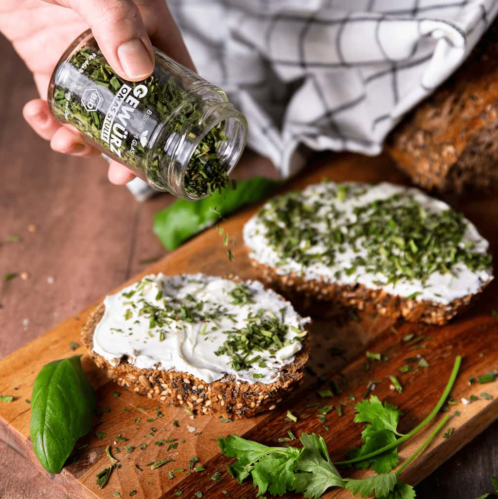 Schnelle Kräuter-Stulle