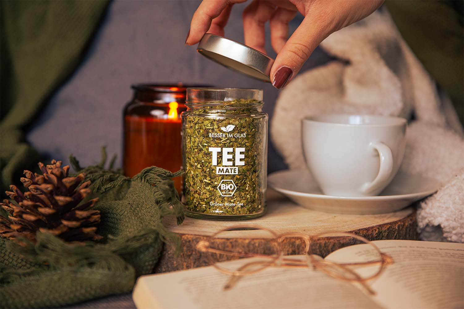 Mate Bio-Teemischung mit Grünem Tee und Mate-Tee. Lose im Glas und ohne Plastik
